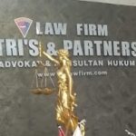Firma Hukum Tris Partners