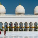 Hutang dalam Perspektif Hukum Islam dan Hukum Adat di Indonesia