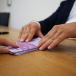 Kredit Mikro sebagai Peluang Finansial bagi Anak Muda di Era Digital untuk Meningkatkan Kesejahteraan