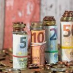 Investasi untuk Keluar dari Utang: Solusi Finansial atau Justru Risiko Baru?