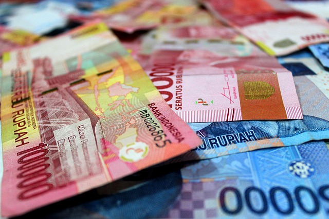 Rupiah Naik-Turun Dompet Ikut Terpengaruh: Memahami Dampak Nilai Tukar dalam Kehidupan Sehari-hari